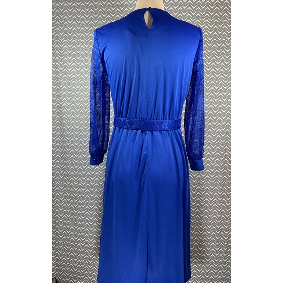 Blair Vintage Dress - Picture 5 of 8